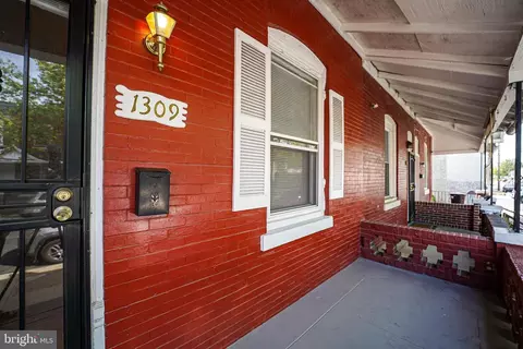 1309 N 51st St, Philadelphia, PA 19131