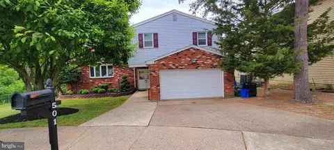 501 Denise Dr, Philadelphia, PA 19116