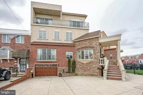 1924 Schley St, Philadelphia, PA 19145