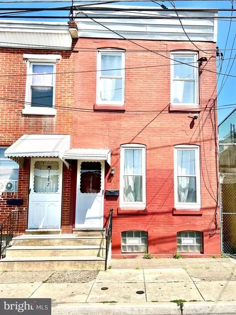 3184 Amber St, Philadelphia, PA 19134