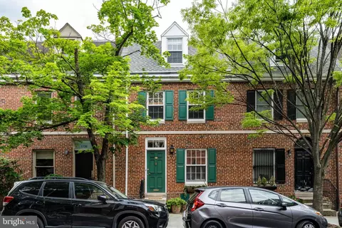 1740 Lombard St, Philadelphia, PA 19146