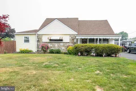 1005 Tomlinson Rd, Philadelphia, PA 19116