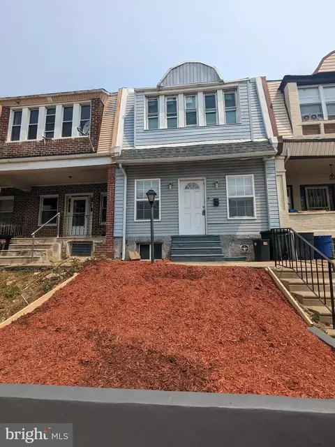 1915 Colonial St, Philadelphia, PA 19138