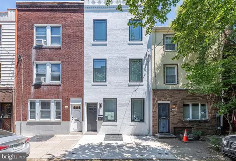 1015 Carpenter St, Philadelphia, PA 19147