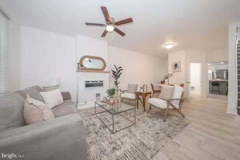 16 E Sharpnack St, Philadelphia, PA 19119