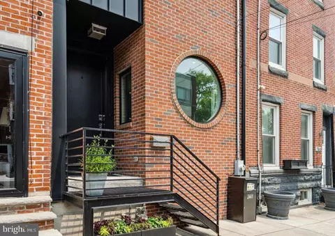 2441 E Cumberland St, Philadelphia, PA 19125