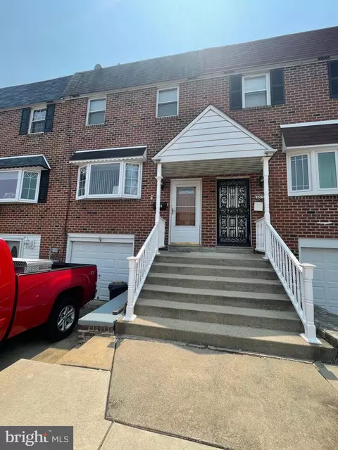 9939 Lorry Pl, Philadelphia, PA 19114