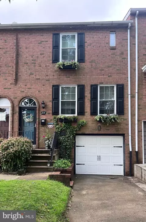 214 Wickley Rd, Philadelphia, PA 19154