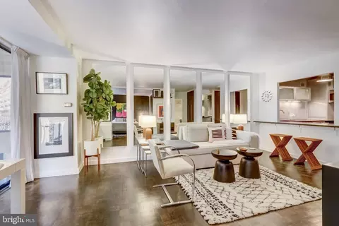 22430 W Rittenhouse Sq #1518, Philadelphia, PA 19103