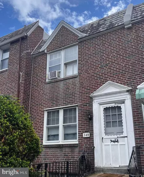 340 Dawson St, Philadelphia, PA 19128