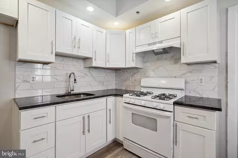 714 W Tioga St, Philadelphia, PA 19140
