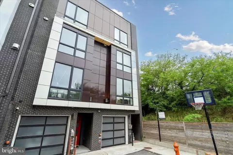 118 Olive St, Philadelphia, PA 19123