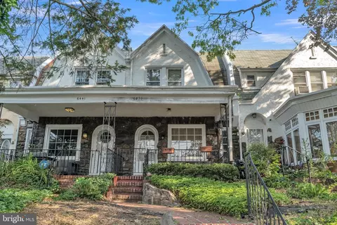 6439 Morris Park Rd, Philadelphia, PA 19151