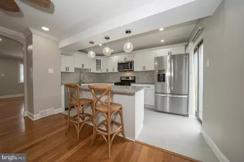 2436 S 75th St, Philadelphia, PA 19153
