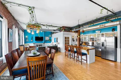 1125 E Columbia Ave #202, Philadelphia, PA 19125