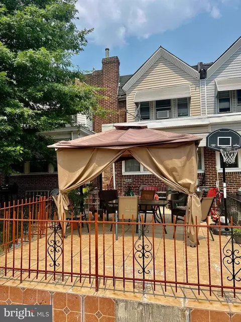 5658 Miriam Rd, Philadelphia, PA 19124