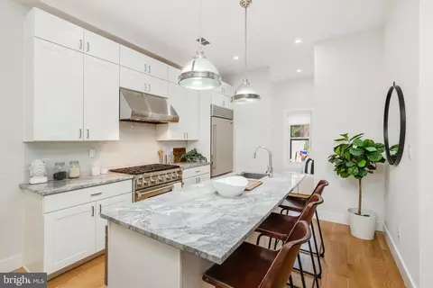809 N Taney St, Philadelphia, PA 19130