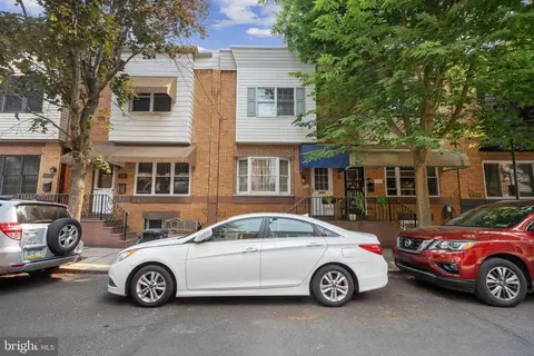 1119 Linn St, Philadelphia, PA 19147