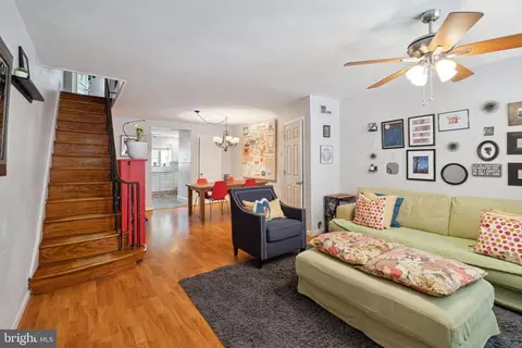 931 Mcclellan St, Philadelphia, PA 19148