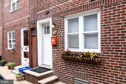 1224 S Warnock St, Philadelphia, PA 19147