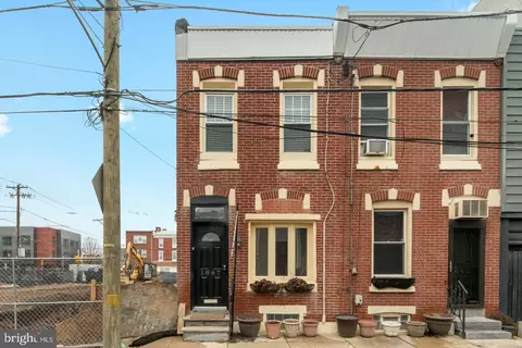 1867 Blair St, Philadelphia, PA 19125