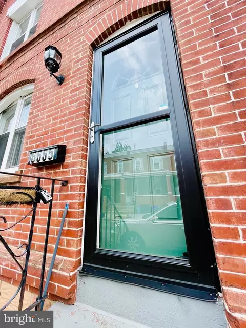 6665 Edmund St, Philadelphia, PA 19135