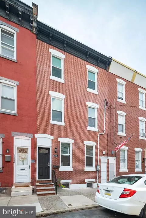 2562 Salmon St, Philadelphia, PA 19125