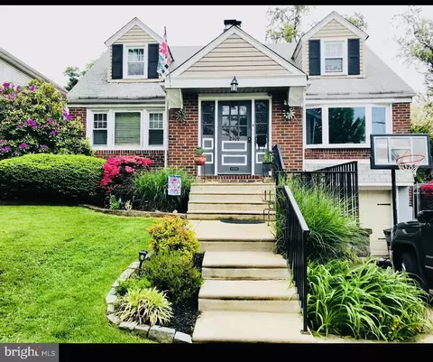 2109 Griffith St, Philadelphia, PA 19152