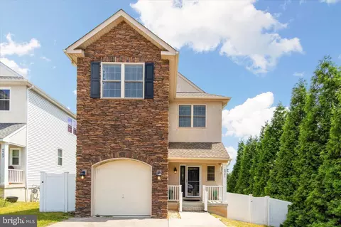 6901 Epiphany Pl, Philadelphia, PA 19128