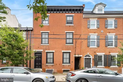 234 Monroe St #B, Philadelphia, PA 19147