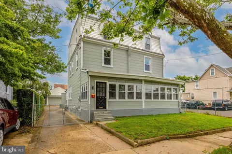 7411 Bingham St, Philadelphia, PA 19111