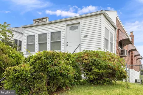 8905 E Roosevelt Blvd, Philadelphia, PA 19152