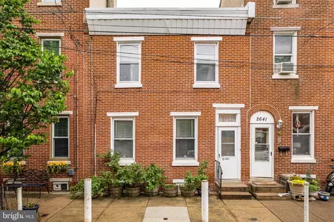2643 Salmon St, Philadelphia, PA 19125