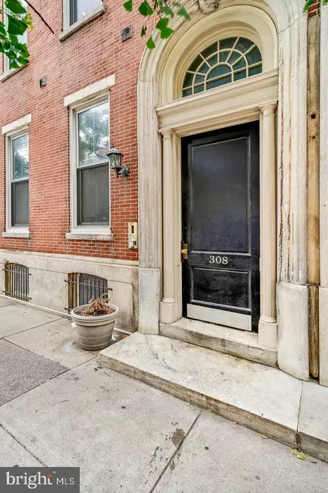 30608 S 13th St #7, Philadelphia, PA 19107