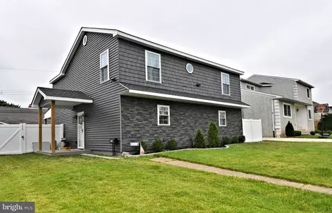 9331 Andover Rd, Philadelphia, PA 19114