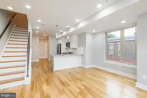 1253 S 28th St #B, Philadelphia, PA 19146
