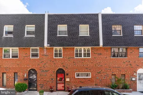 414 Vollmer St, Philadelphia, PA 19148
