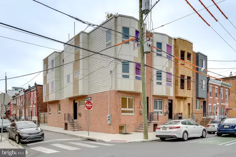 2201 Pierce St #A, Philadelphia, PA 19145
