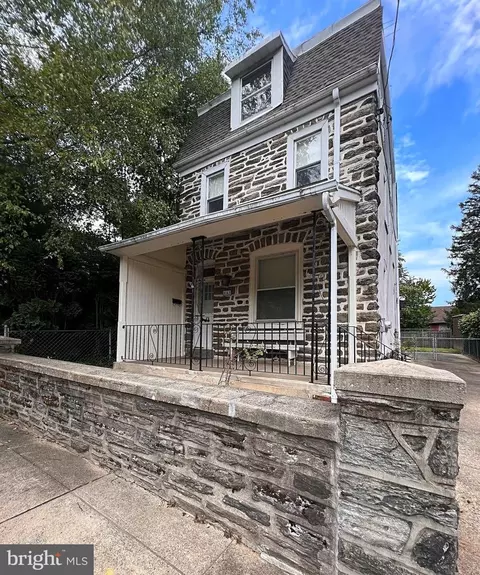 8143 Shawnee St, Philadelphia, PA 19118