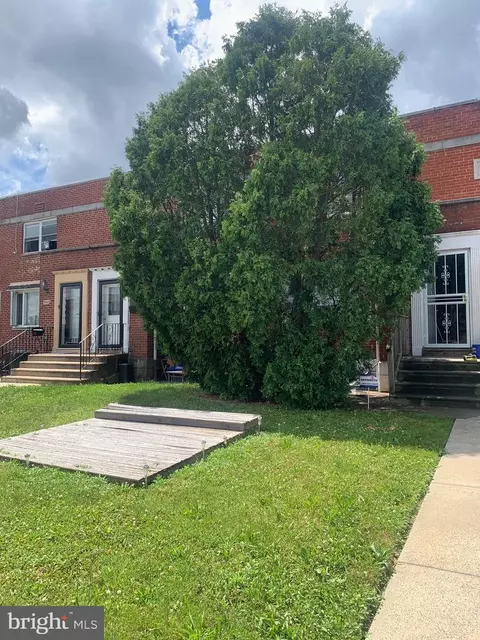 7952 Forrest Ave, Philadelphia, PA 19150
