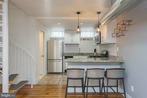 1110 S Lombard St #12, Philadelphia, PA 19147