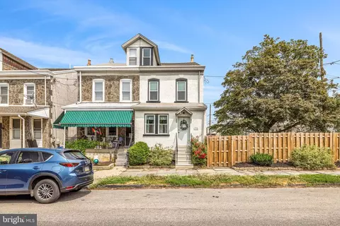 430 Roxborough Ave, Philadelphia, PA 19128