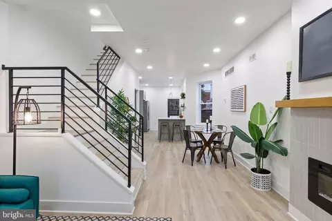 210 S Edgewood St, Philadelphia, PA 19139