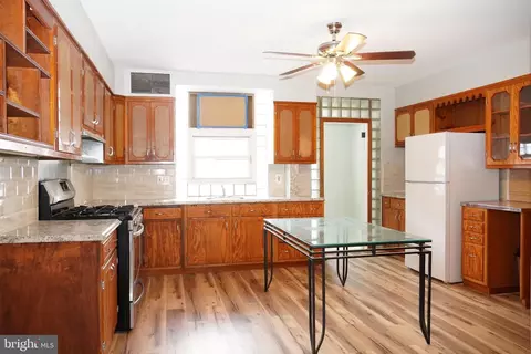 6156 Lindbergh Blvd, Philadelphia, PA 19142
