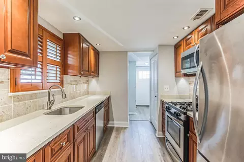 12135 Academy Rd #1, Philadelphia, PA 19154