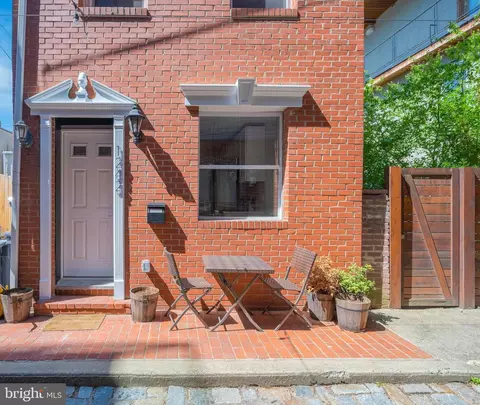 1242 Orange St, Philadelphia, PA 19125