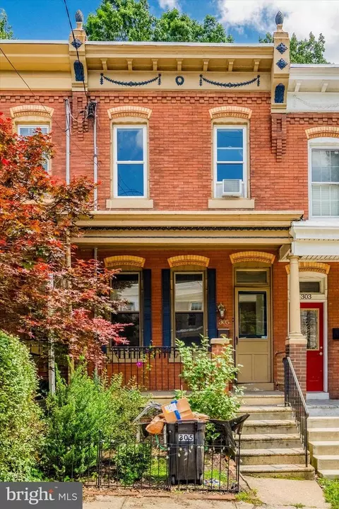 305 Leverington Ave, Philadelphia, PA 19128