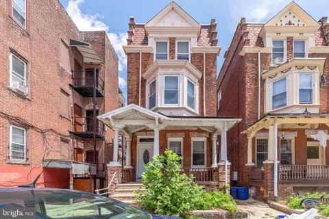 215 Buckingham Pl, Philadelphia, PA 19104