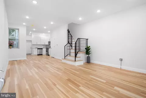 1424 S Vogdes St, Philadelphia, PA 19143