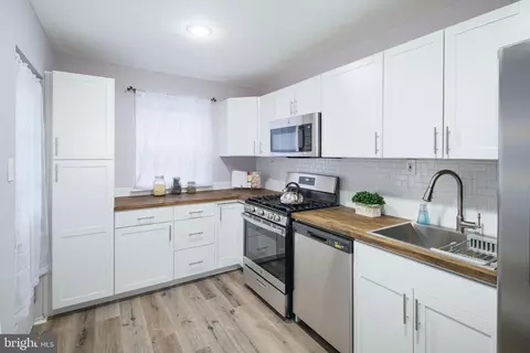 2813 Cambridge St, Philadelphia, PA 19130
